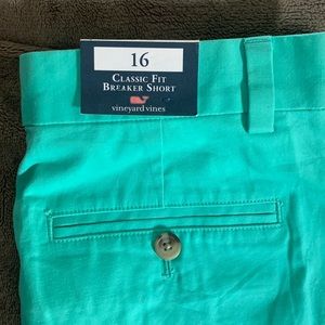Brand New with Tags Vineyard Vines Green Shorts